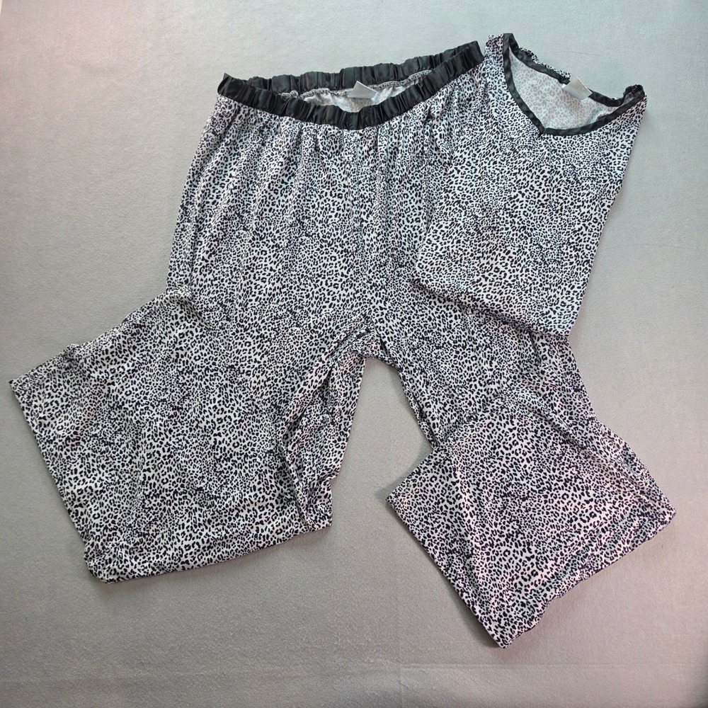 Mayfair Cheetah Pajama Set 2XL V Neck Top Wide Leg Pants Loungewear